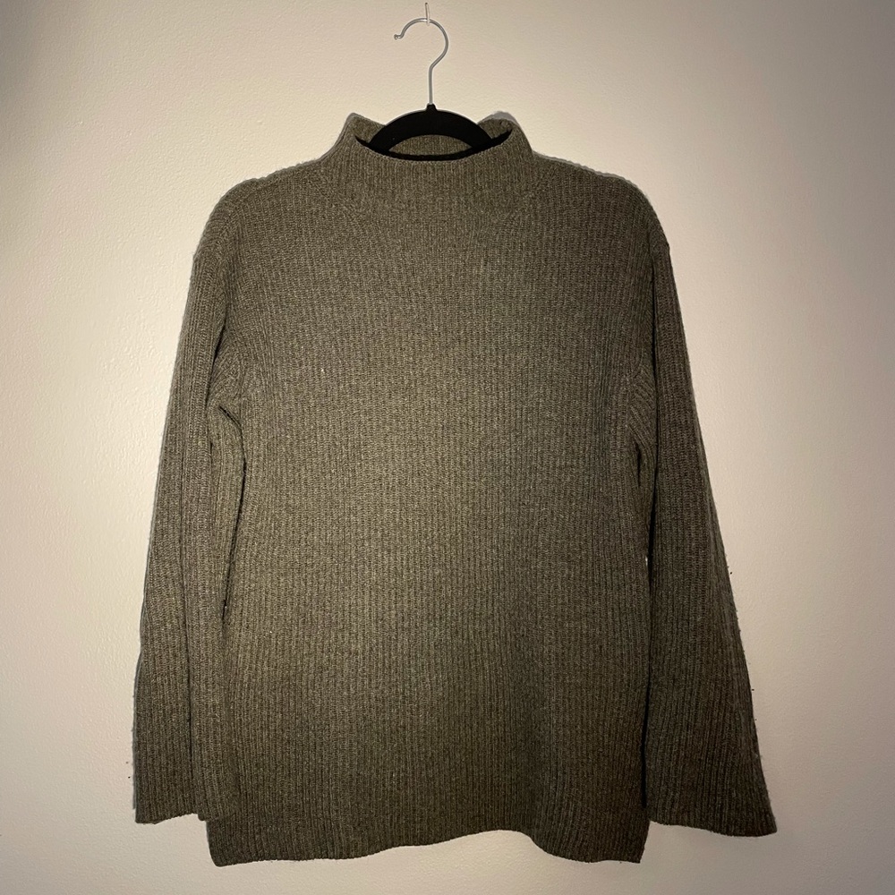 Cashmere green mockneck sweater
